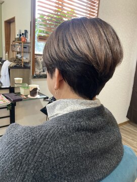 みどり屋 ショートボブ