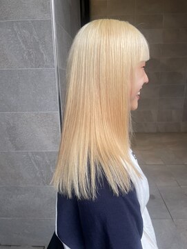 スニュウ(snuw) 【snuw mina】レイヤーカット/ブランドヘア/ブリーチカラー