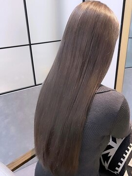 リノショアーズ 日本大通り店(RINOSHORES) 艶感♪髪質改善カラー大人可愛いミルクティーベージュハイライト