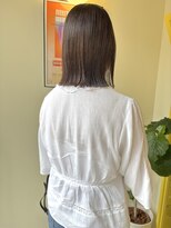 ヒントステーション(HINTSTATION)&nbsp;〈浅草 半個室〉切りっぱなしボブ/オリーブグレージュ