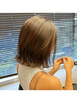 20代30代ボブ/ミディアムレイヤー／グレージュ/透明感/天神/大名