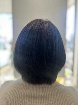 リバーサイドサロン(Riverside Salon) ミディアム