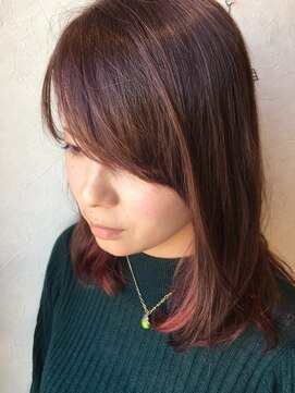 ヘアーシエスタ ルッチ(hair siesta. Rucci) ルビーレッド　×　インナーカラー