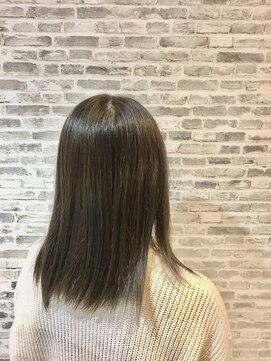 ラッソヘアー(Lasso hair) カーキグレージュ