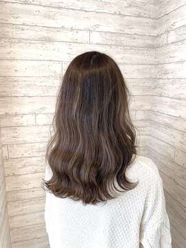 アンフィ(Amphi) マロンブラウン◆ピンクベージュボブルフクールショート