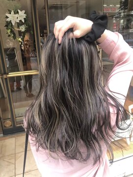 アンダーバーホワイト 静岡店(_WHITE) ハイライト