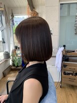 ウミマチ(umi machi)&nbsp;umi machi ブラックの似合うミディアムボブ　2021/8/31