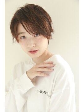 エクリ 麻布十番(equri) カジュアルショート