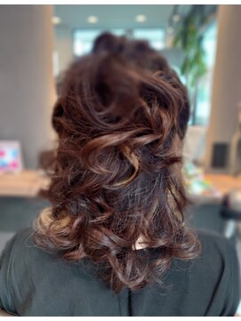 ムーヘアー MOU HAIR ハーフアップ☆