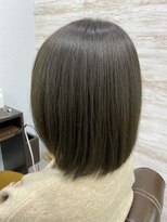 ヘアデザイン レオ(hair design leo)&nbsp;エドルカラーでマットベージュ♪