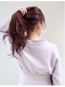 トータルビューティーサロン トップスタイル 華やかワインレッド