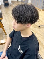 ネオリーブ クーロ メゾン 横浜(Neolive curro Maison)&nbsp;波巻きスパイラル×ツイストパーマ[メンズ]