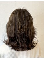 クラク 笹塚店(KURAKU)&nbsp;ミディアムヘア/白髪ぼかし/ハイライト/30代/40代/50代/笹塚