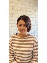 カットスペース アンリササラ 岡本 亜衣
