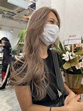 ロア インターナショナル 新宿店(LoA International) Balayage / ombre / long layer/ curtain bangs / English