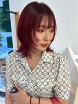 エム(M) ウルフレイヤーカット/ウルフカット/ハッシュカット/赤髪