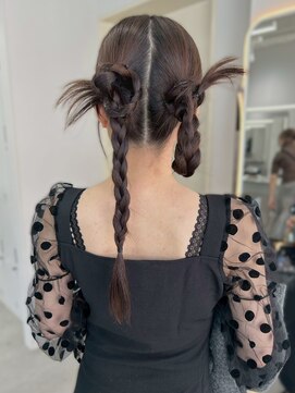 ロイオブジゼル(roi of GiseL) 三つ編み お団子 カチモリ 結婚式 同窓会 20代30代