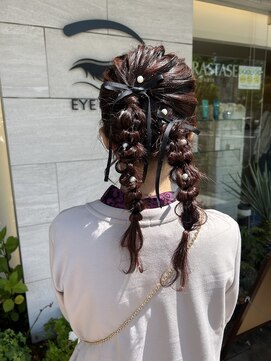 カペリベラ 寝屋川店(Capelli Bella) ツイン編みおろし