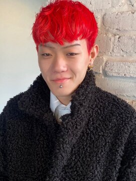 バンビ ミムデオム(BAMBI MIMU de HOMME) 華やかレッドカラー