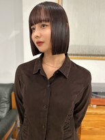 ネスト(NEST)&nbsp;切りっぱなしボブミニボブ大人ボブ透明感カラー艶カラー