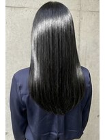 ファム 札幌大通(fam)&nbsp;黒髪メテオカラー◎冬の艶髪ブルーブラック30代40代