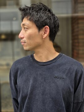 ニュートン(NEWTON) スパイキーショート/ビジネスヘア/ツーブロック/30代/立川
