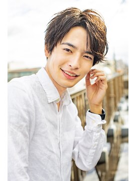 ヘアリゾート ティルタ ミドルバングアップスタイル