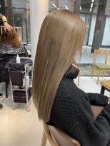 ミィ 表参道(mee.)&nbsp;【mee.】ヤジマ　ハイトーン　ミルクティーカラー