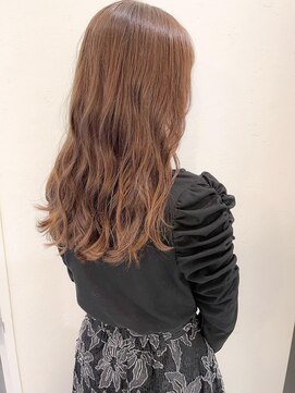 セルカ 新宿(CERCA) 外国人風大人可愛いベージュ【CERCA新宿/新宿西口】