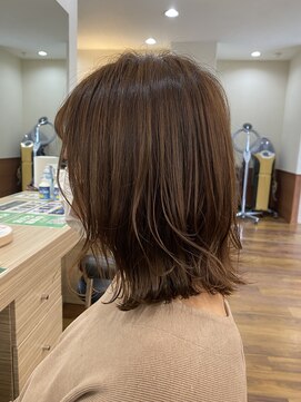 アローズソワン(HELLO'S SOIN) 外はねボブでこなれ女子！