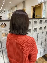 ヘアデザイン ノア(Noa)&nbsp;外はねグレージュボブ