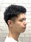 メンズ／ツーブロック／束感ショート／アップバング／刈り上げ