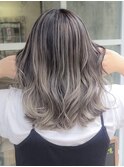 栃木大人ショートボブグレイカラー白髪染め白髪ぼかしハイライト