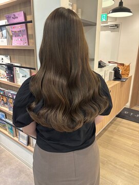 ユーフォリア 青山(Euphoria) 【担当きょうこ】赤み消し艶感ベージュ美髪寒色カラー小顔カット