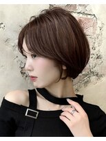 アフロート ルヴア(AFLOAT RUVUA)&nbsp;【岩田莉奈】一人一人のオーダーメイドカットで骨格矯正　 新宿