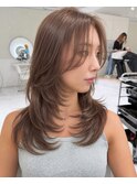 ハイライトカラーミルクティーベージュレイヤーカット
