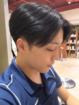 ナチュラル ヘアーデザイニング(Natural hair designing)&nbsp;黒髪センターパート/ツーブロックで清潔感メンズヘア/好印象ヘア