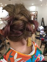 ヘアーデザイン グリッタープラス(HAIR DESIGN Glitter+) 毛先遊ばせカラー　アップスタイル