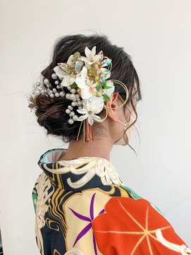 ベルクープス 天王寺店(Belle Coupes) 【BelleCoupes】足立美佐恵 卒業式袴着付け  ゆるっとまとめ髪