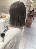 切りっぱなし×さりげなハイライト×オリーブベージュ