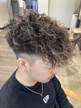 ヴァンカウンシル Kuwana(VAN COUNCIL) スパイラルパーマ