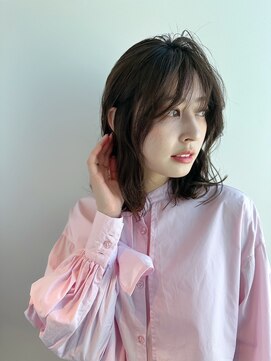 エクリ(equri×SHISEIDO) ミディアムエアリースタイル