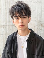 リヴァイヘアアプス(LEVI hair apus)&nbsp;スーツ短髪ツーブロック束感モテる黒髪シークレットパーマ流行