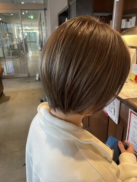 アングゥギャラリー(ungu GALLERY) モカグレージュ/ブリーチ/ショート