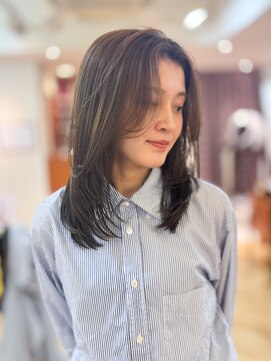 ステラ STELLA 顔まわりレイヤー/髪質改善縮毛矯正/艶トリートメントカラー