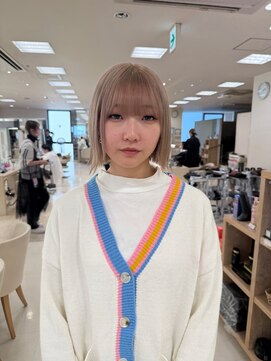 ケンジ 平塚ラスカ店(KENJE) ベージュカラー