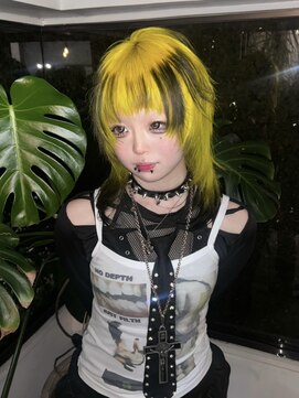 キイ 原宿 表参道(K.e.y) イエロー シャギーカット ハッシュカット デザインカラー