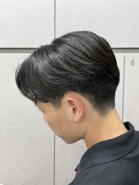 ニコ トウキョウ ロジック(nico TOKYO Logic) メンズセンターパートニュアンスパーマアップバング