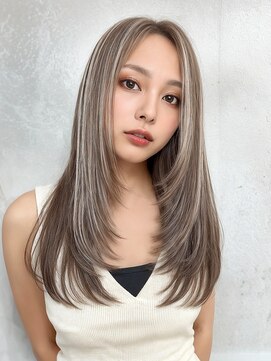 ヴィム ヘアー 宜野湾店(VIM hair) トレンドスタイル♪レイヤーカット×透明感ハイライトカラー◎