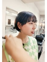 チカシツ(Chikashitsu) コンパクトボブ/黒髪ショート/ワイドバング/耳掛け/ぱっつんボブ